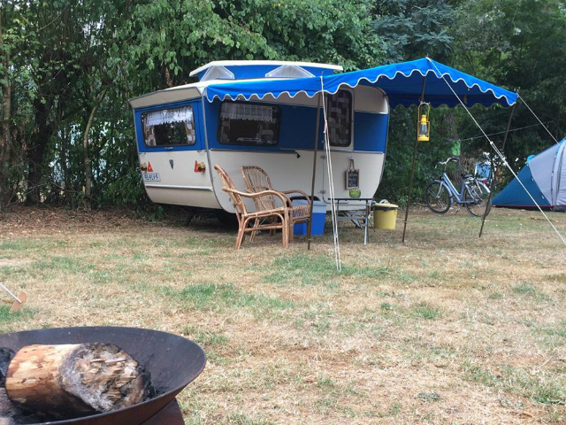 camping Buitenland caravan huren Tralaluna 